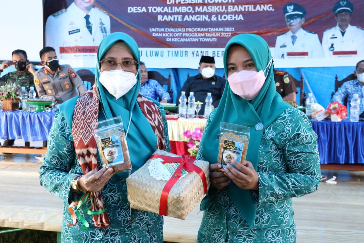 Hj. Sufriaty Budiman Puji Kreatifitas TP PKK Desa Bantilang